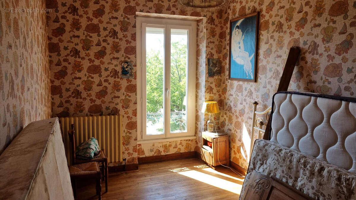 20250919_141011 - Maison à JAVERLHAC-ET-LA-CHAPELLE-SAINT-ROBERT