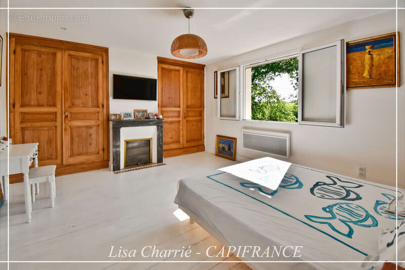 Maison à COURRENSAN