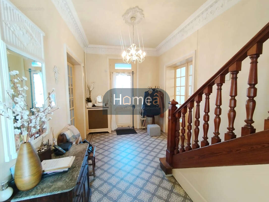 Propriété d'exception 5 chambres au cœur d'Yvetot ! - photo 13