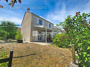 Maison à LA VILLE-DU-BOIS