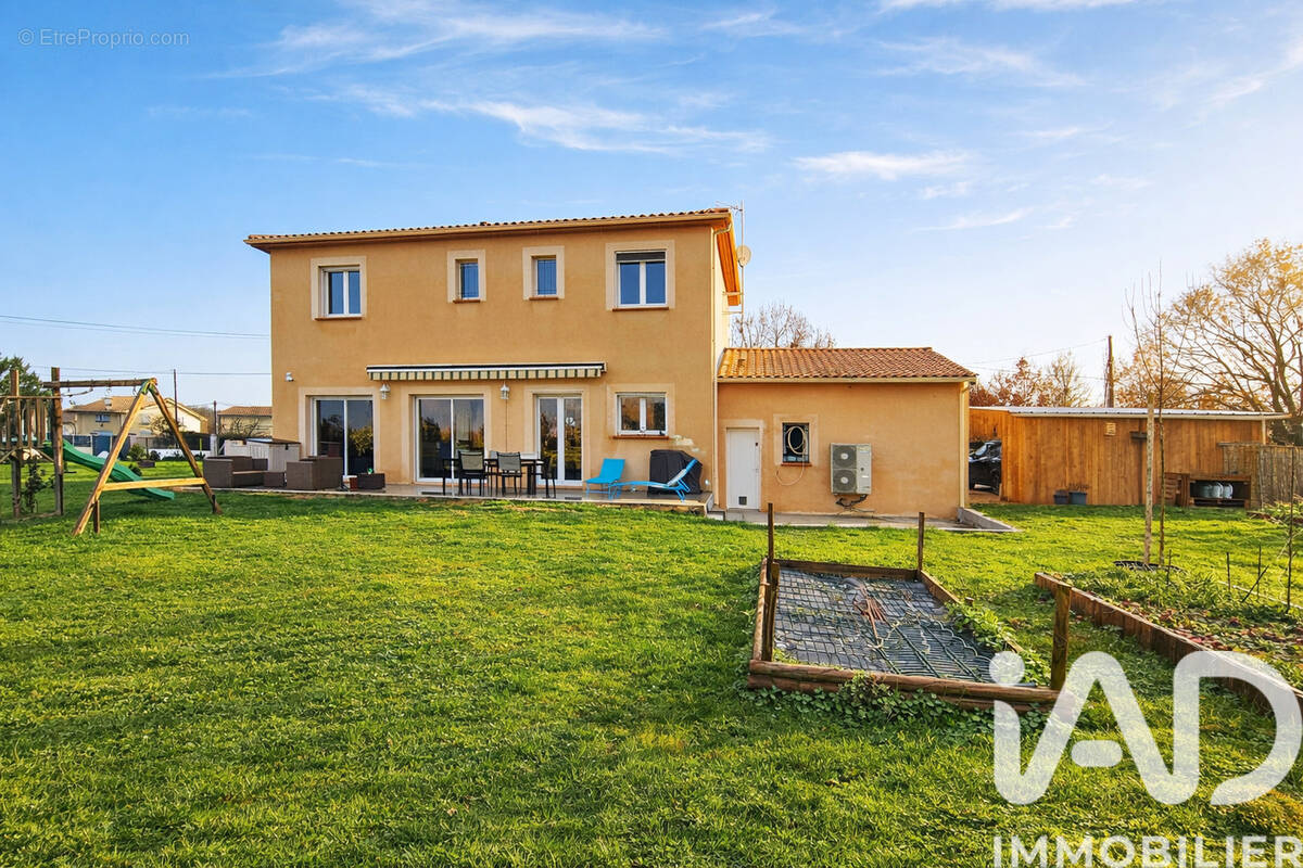 Photo 1 - Maison à CASTELSARRASIN