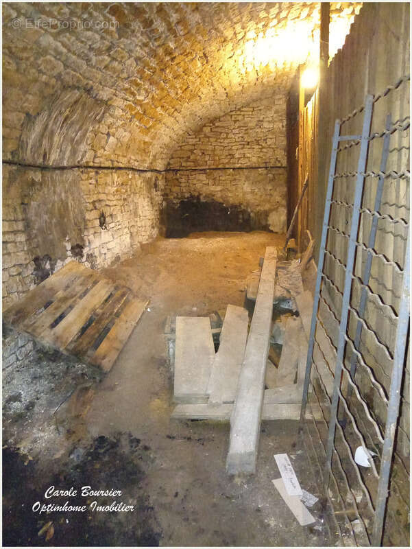 Maison à NEUFCHATEAU