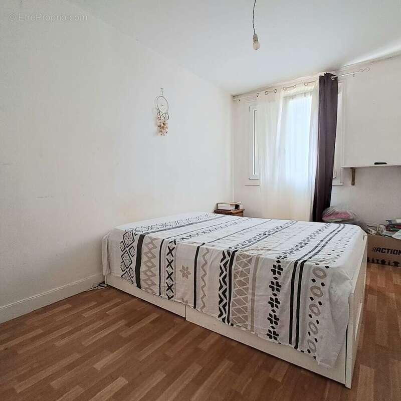 Appartement à CORBEIL-ESSONNES