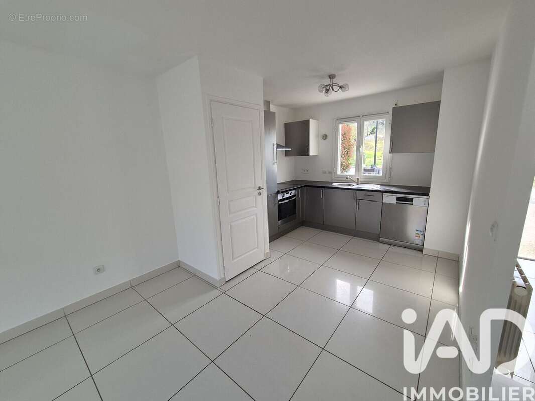 Photo 2 - Maison à LA FERTE-SOUS-JOUARRE