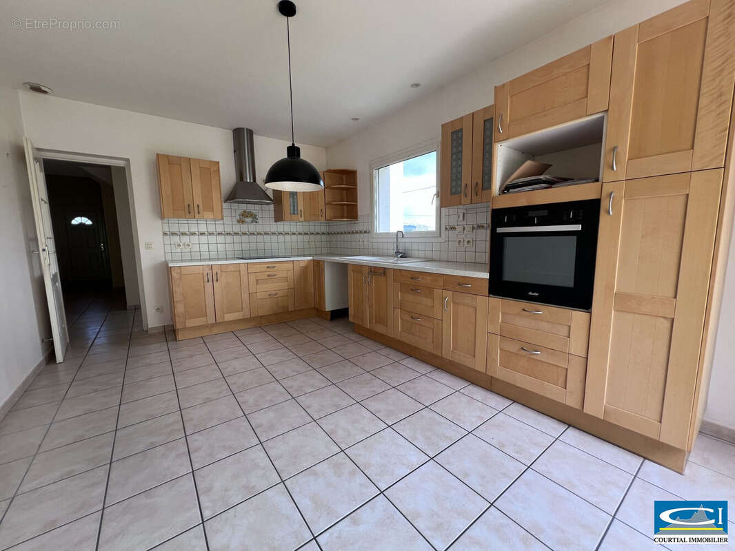 Maison à TOURNON-SUR-RHONE