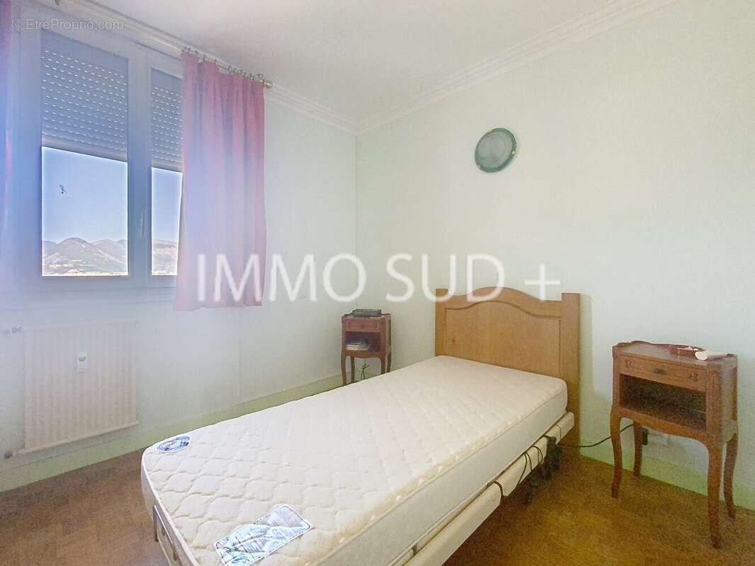 Appartement à LE PONT-DE-CLAIX