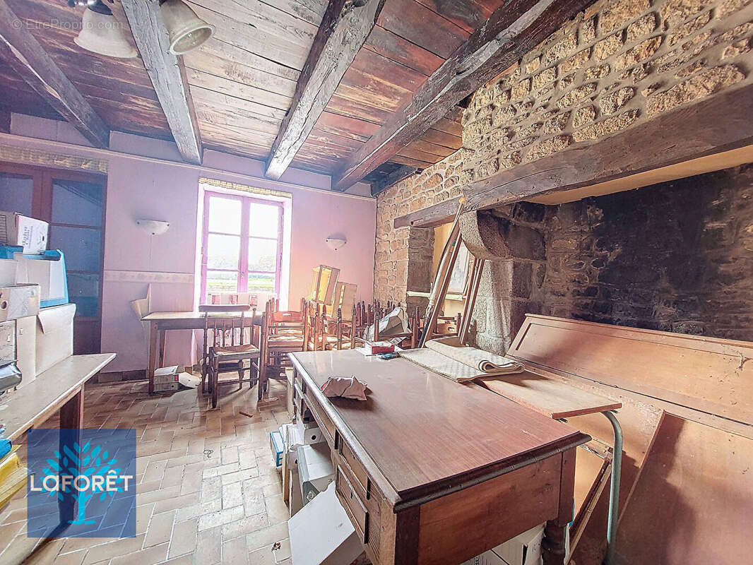 Maison à LA SELLE-EN-COGLES