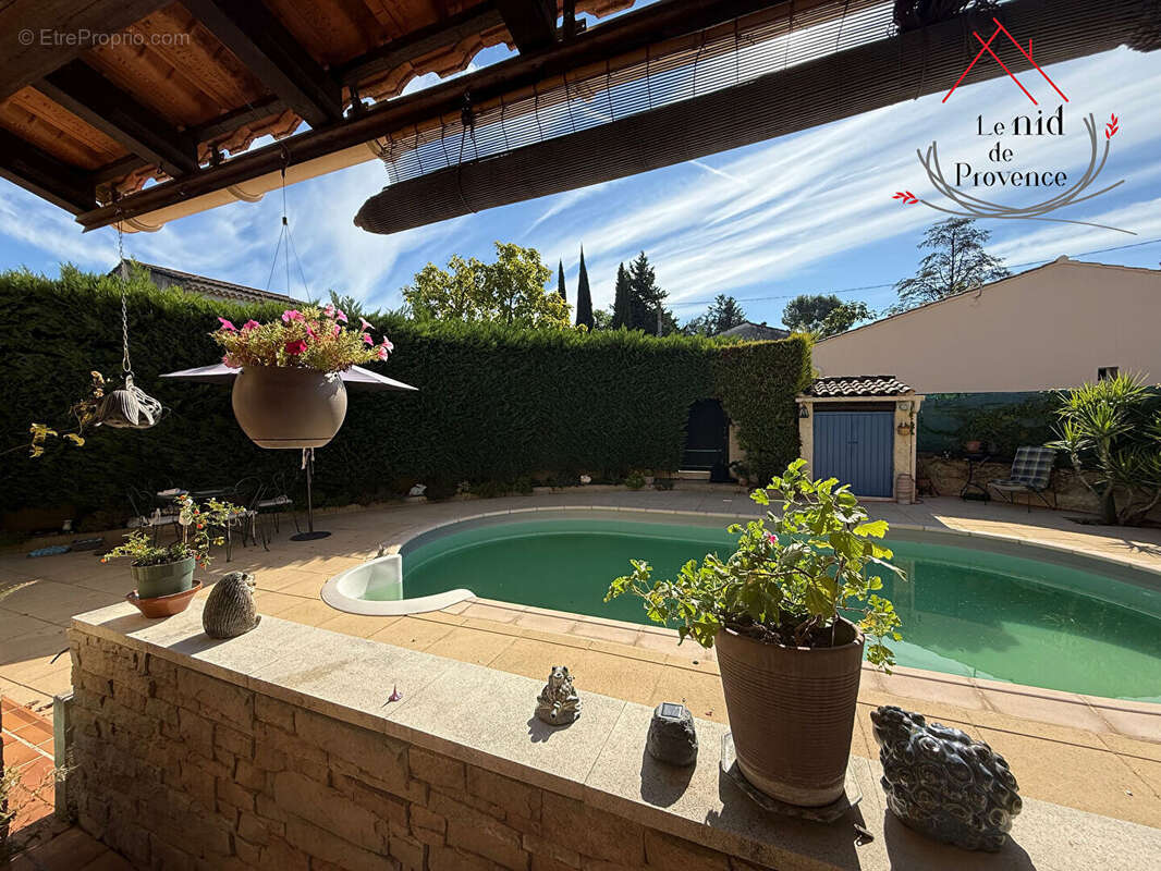 Maison à PERNES-LES-FONTAINES