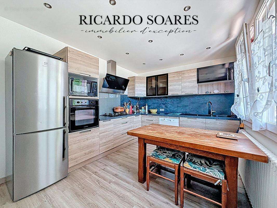 Maison à LE THILLAY