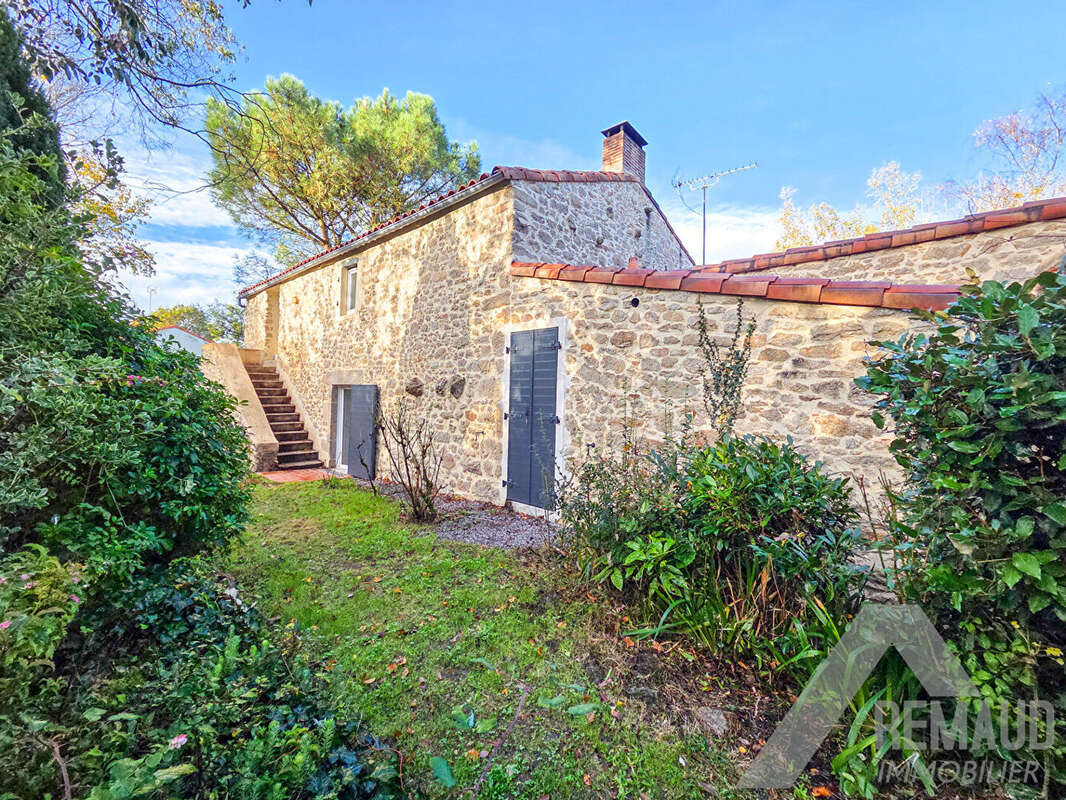 Maison à LA GENETOUZE