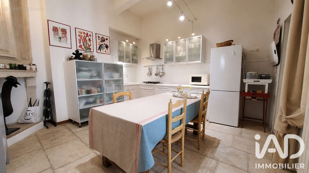 Maison 111 m² à Beaucaire  - photo 7
