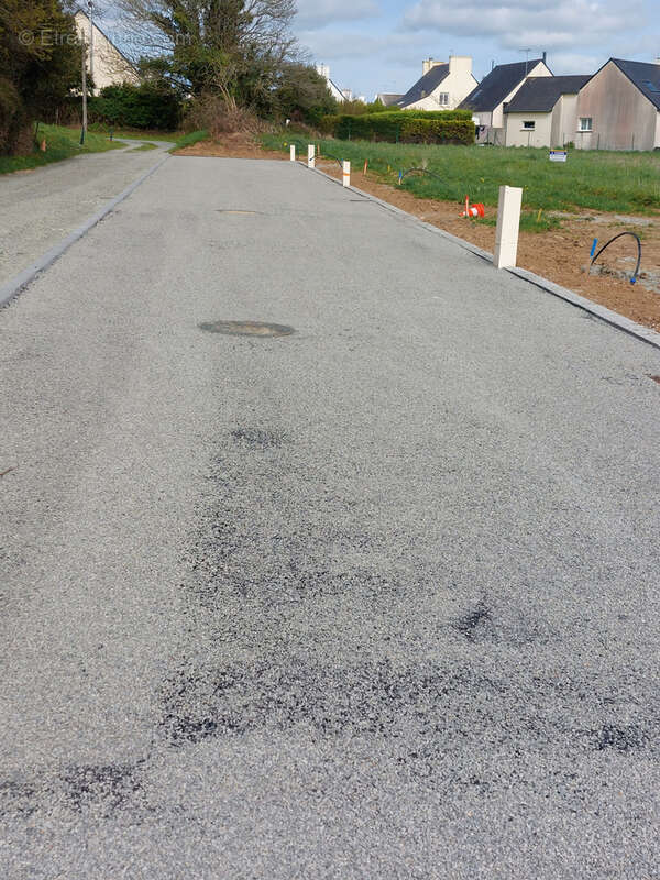 Terrain à POULDREUZIC