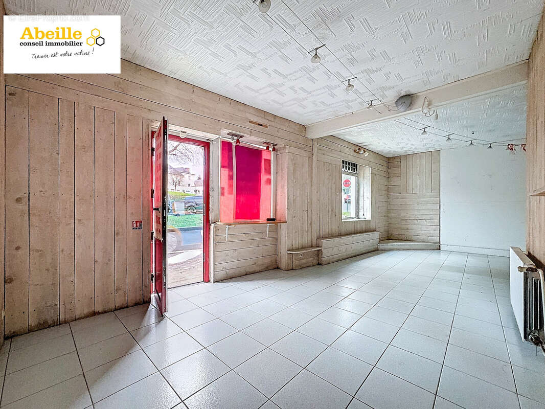 Commerce à SAINT-CHERON