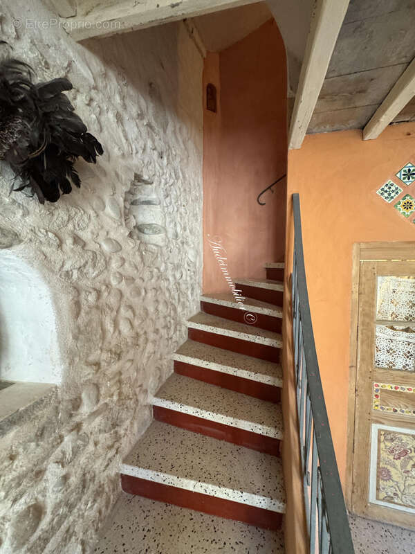 Maison de village avec cave - photo 9