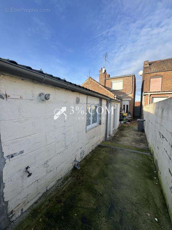 Maison à PETITE-FORET