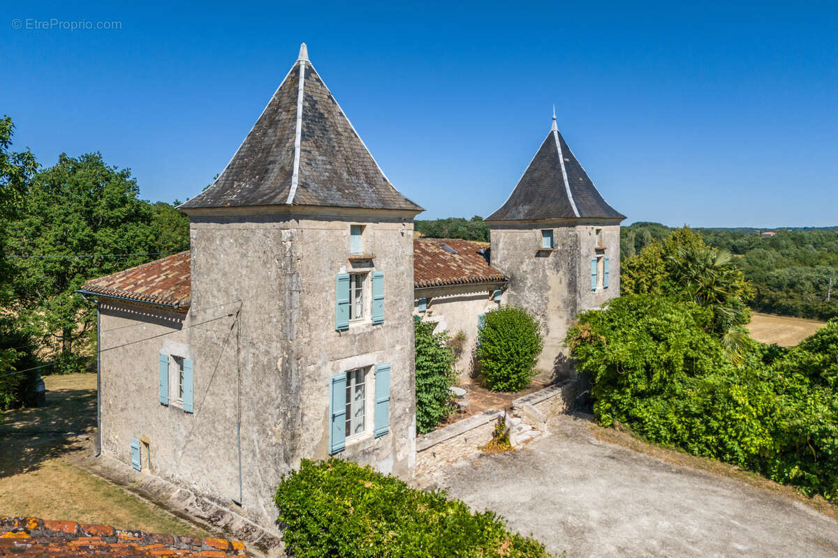 Maison de campagne avec piscine et grange - photo 11