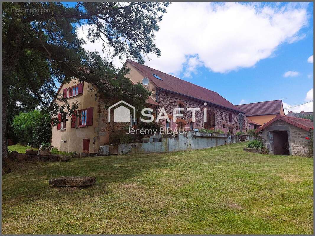 Maison 206 m² à Saint-Berain-Sous-Sanvignes  - photo 2