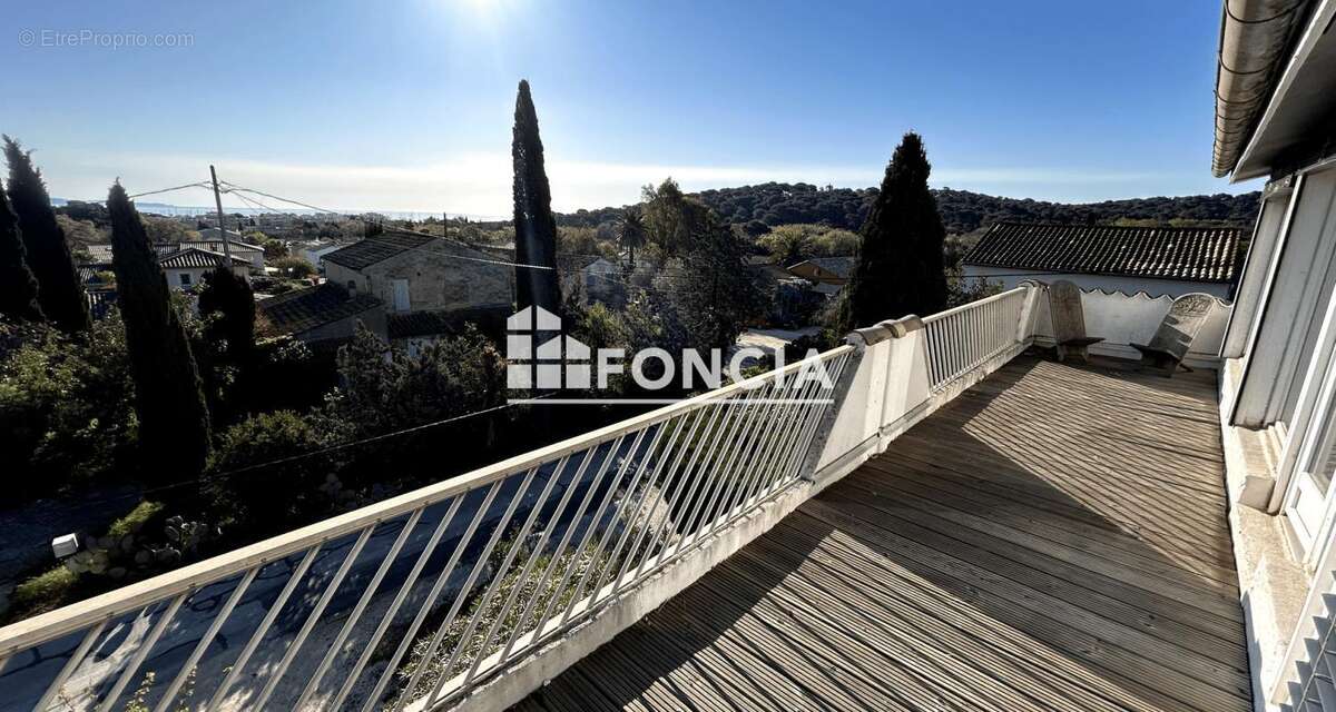 Maison à BORMES-LES-MIMOSAS