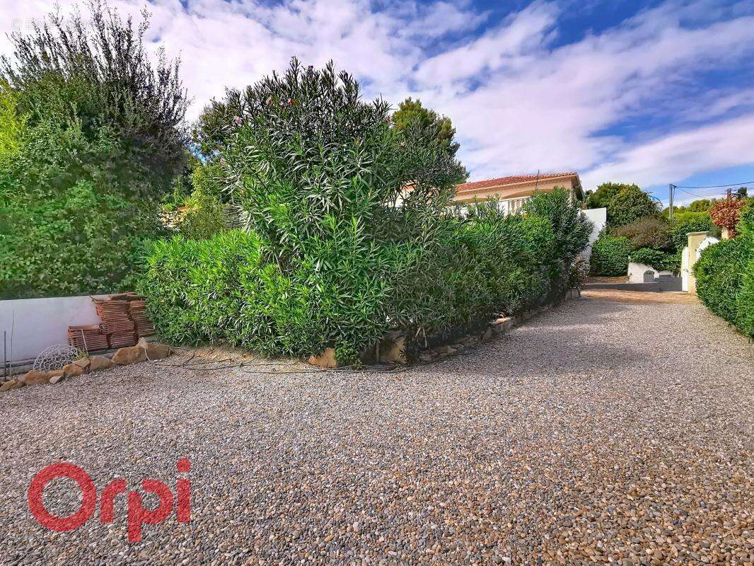 Maison à LA CADIERE-D&#039;AZUR