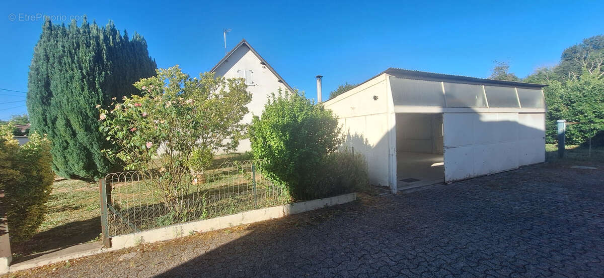 Maison 105m2 ,terrain 469m2 environ,en plein centre d'un village du district  de sens,3 chambres,garage,cave,a - photo 4
