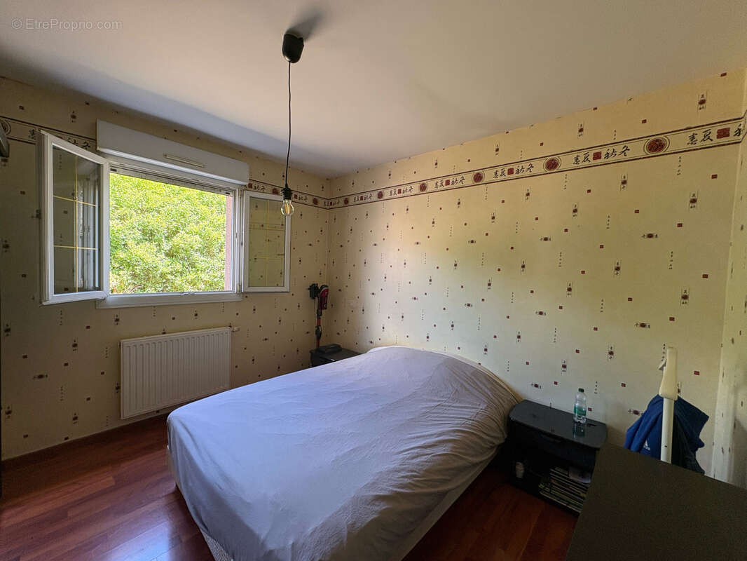 EN exclusivité:  Belle maison familiale avec piscine sur un terrain de 1 187 m2 - photo 7