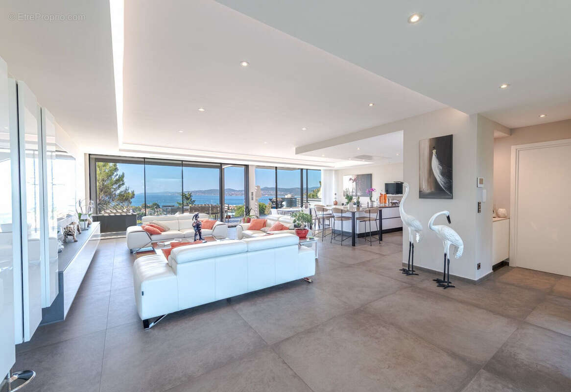 Nouveauté, villa avec superbe vue mer proche centre ville - photo 3