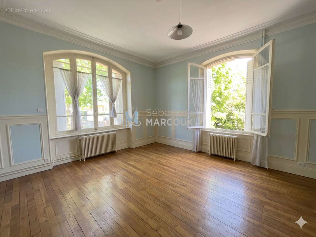 Maison à MONTBRISON