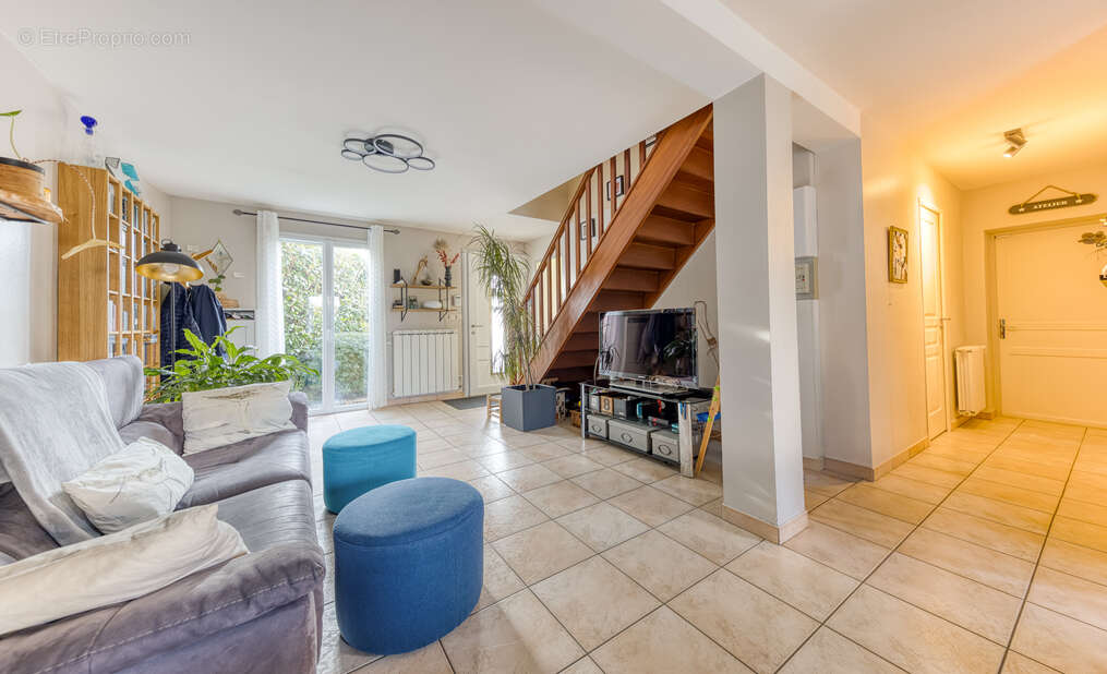 Maison à OZOIR-LA-FERRIERE