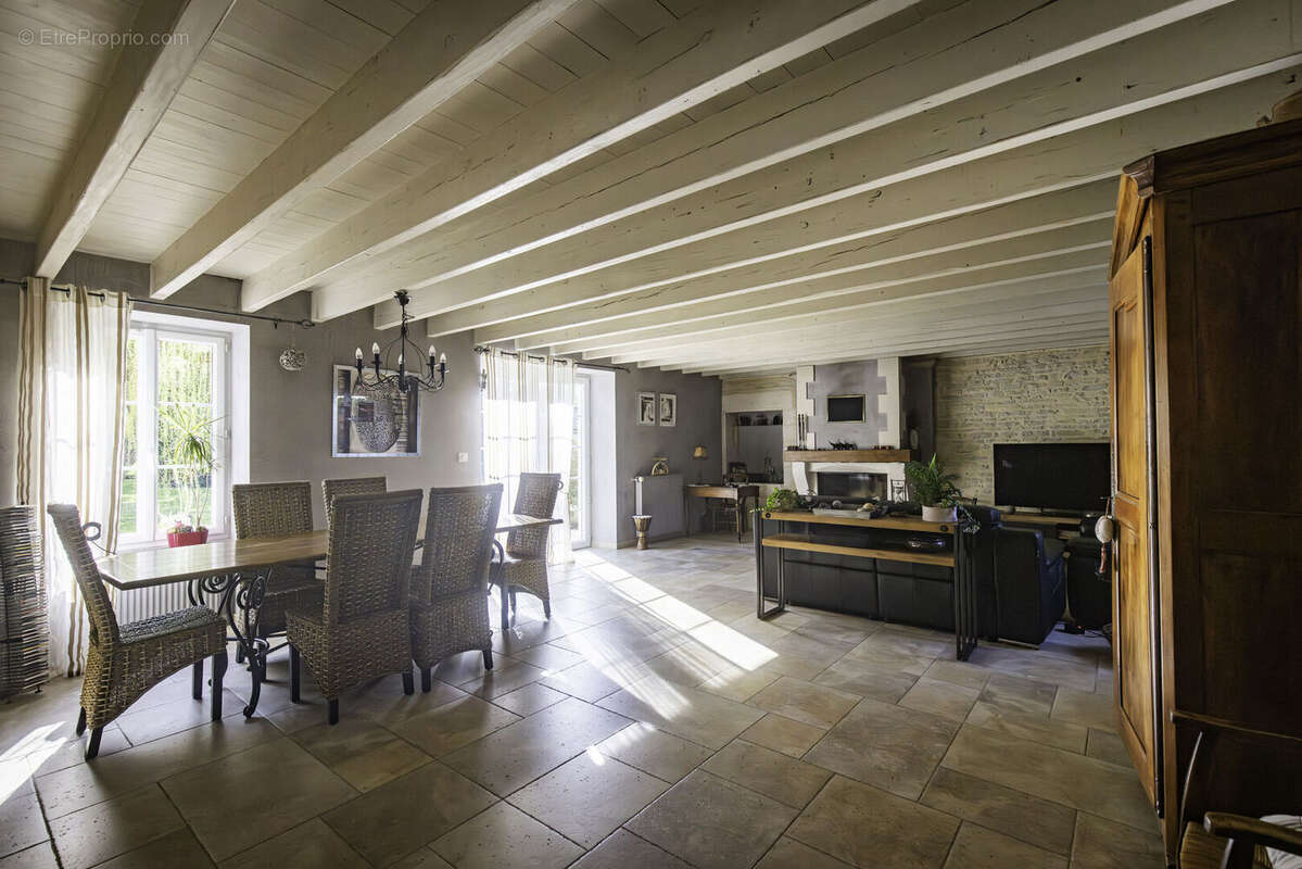 R5LP3231 - Maison à PRAHECQ