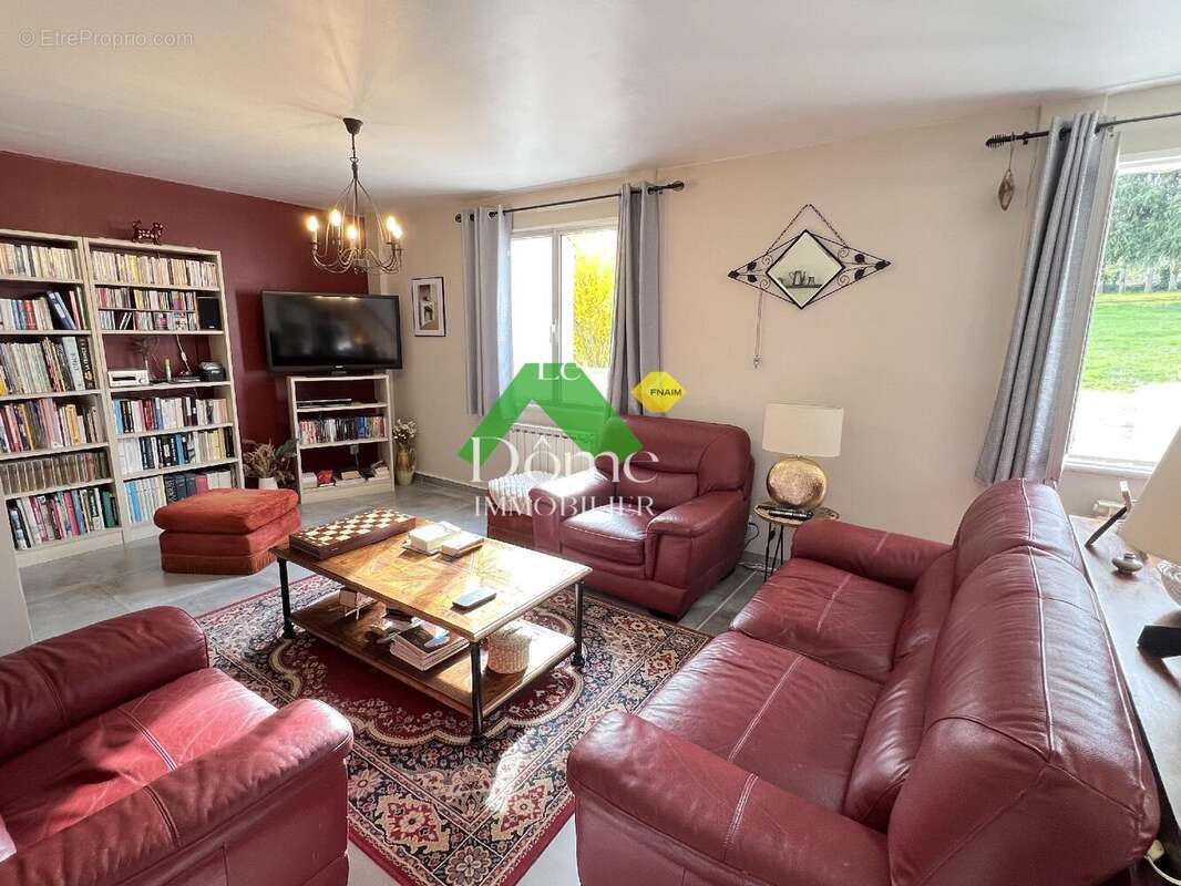 Maison à SAINTE-GENEVIEVE