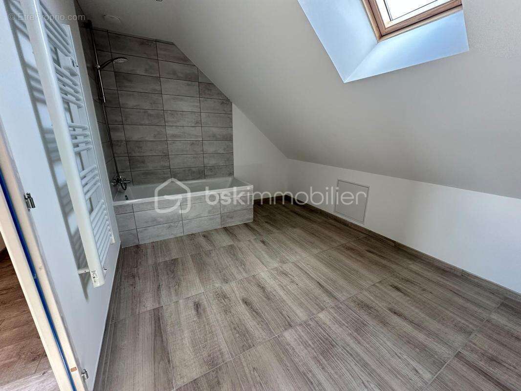 Maison familiale 155 m² – 4 chambres  – Terrain 1 377 m² – Auzouer-en-Touraine - photo 14