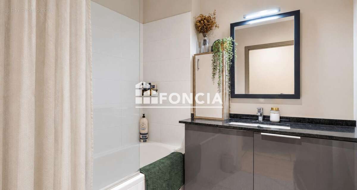 A vendre superbe t4 plein centre ville clef en main - libre d'occupation - photo 5