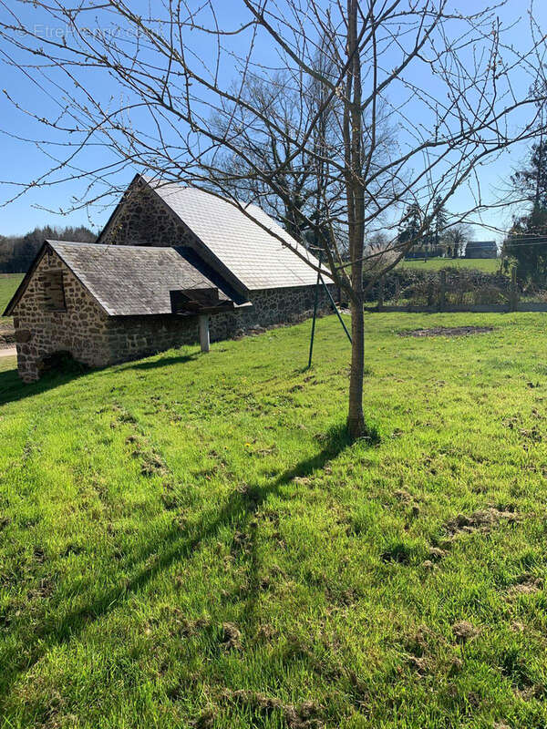 Maison à AMBRIERES-LES-VALLEES