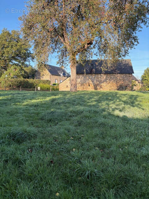 Appartement à AMBRIERES-LES-VALLEES