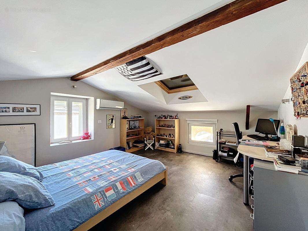 Maison à TOURNON-SUR-RHONE