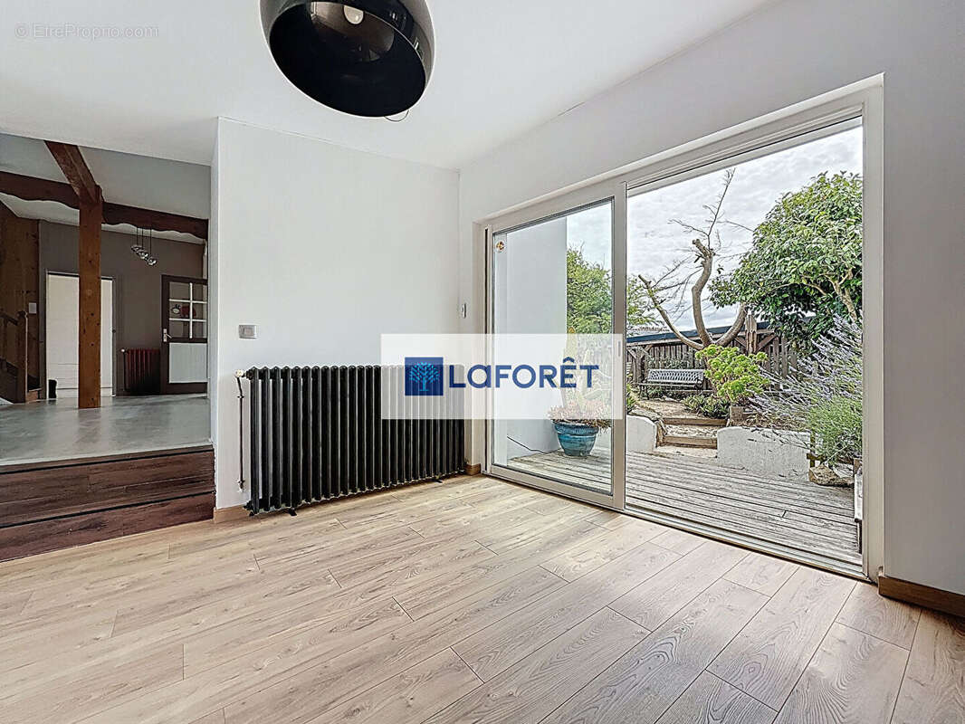 Maison à PLOUGONVELIN