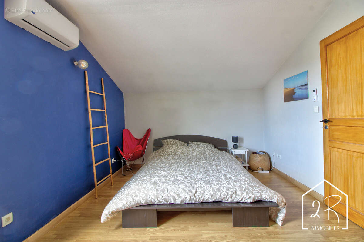 Appartement à SIMANDRES