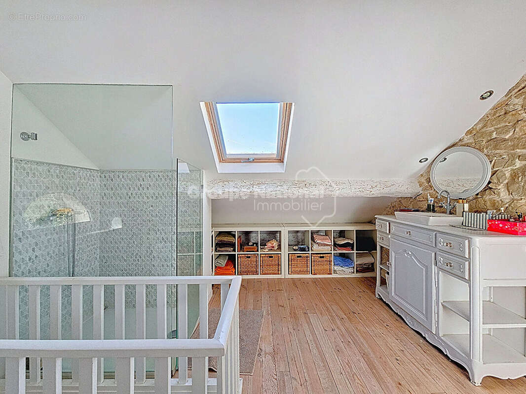 Maison à SAINT-JEANNET