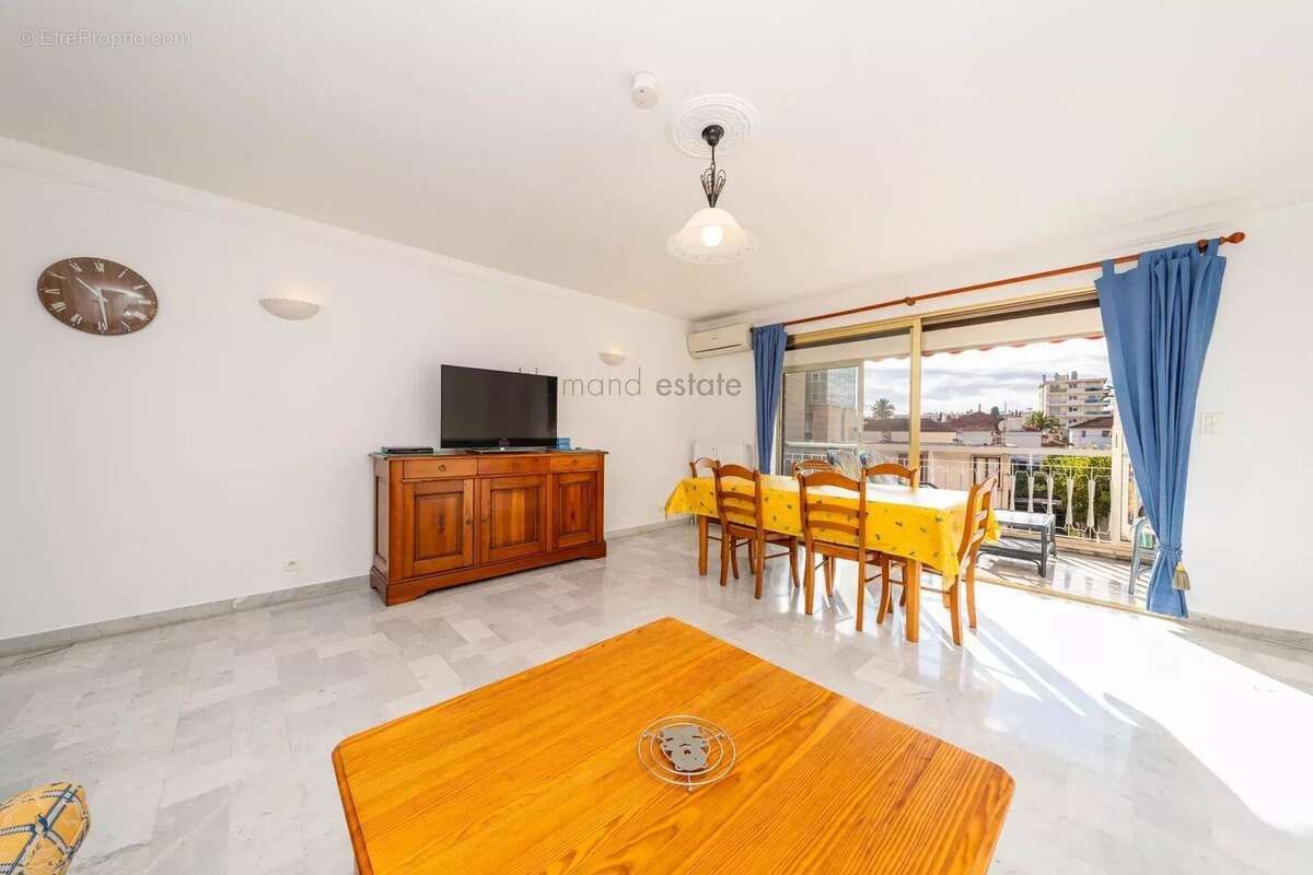 Appartement à LE CANNET