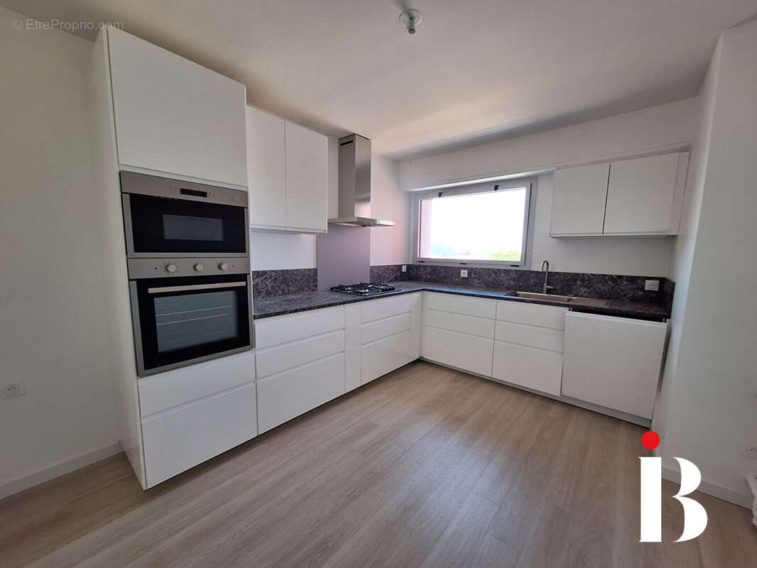 À vendre - Superbe T4 rénové à neuf à Saint-Herblain - Secteur Route de Vannes - photo 5