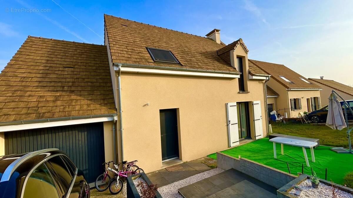 Maison à MANTES-LA-JOLIE