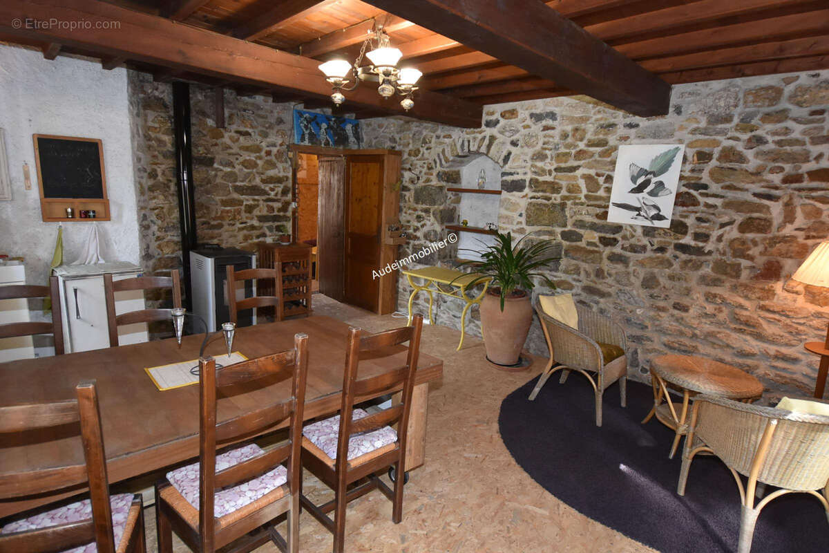 Maison de village rénovée avec jardin - photo 4