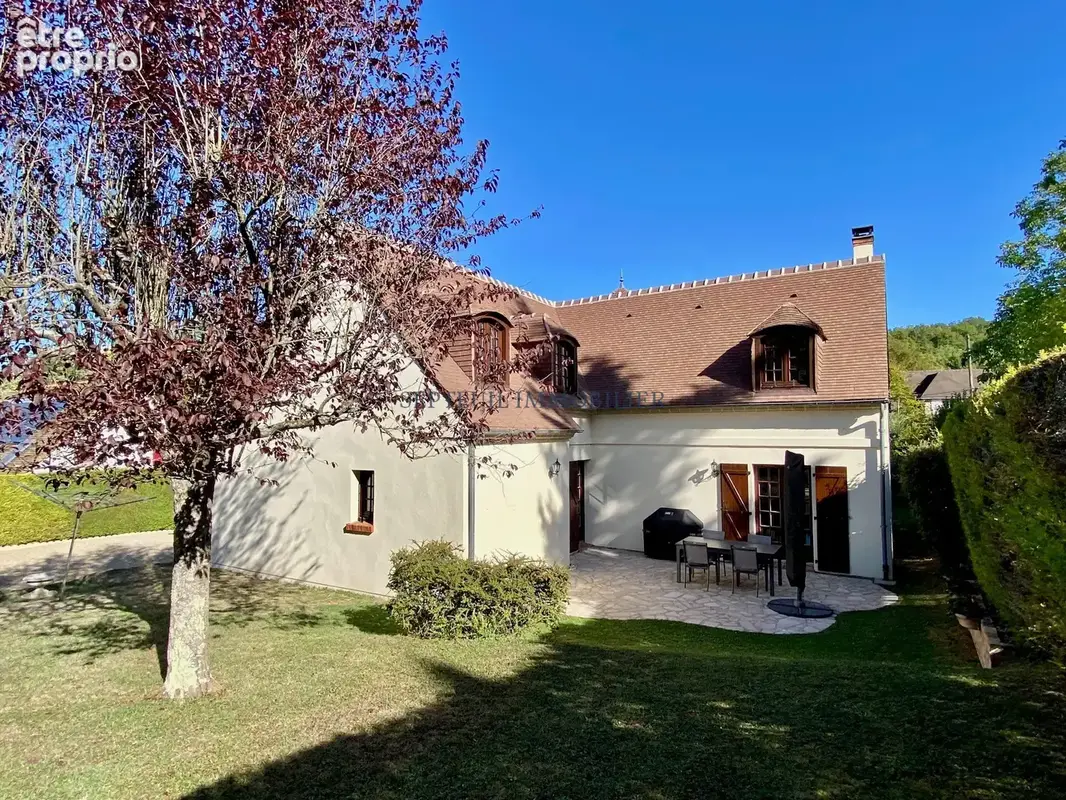 Maison traditionnelle parfait état 170m2. 7 pièces, 4 chambres. 1 360 m2 de terrain - photo 3