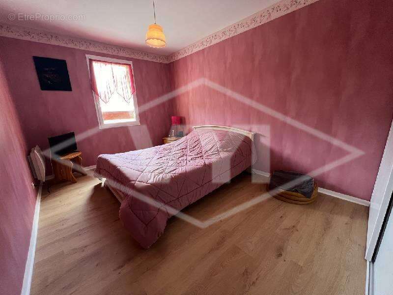 Maison à COMBS-LA-VILLE