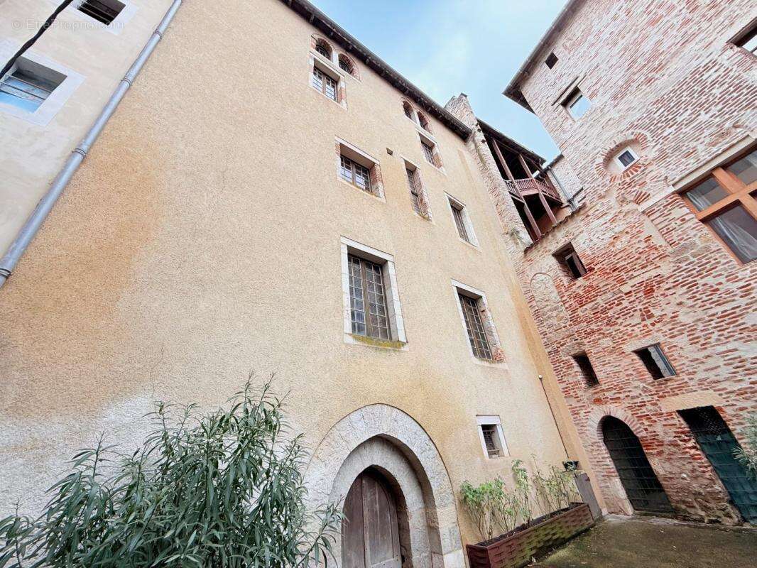 Maison à CAHORS