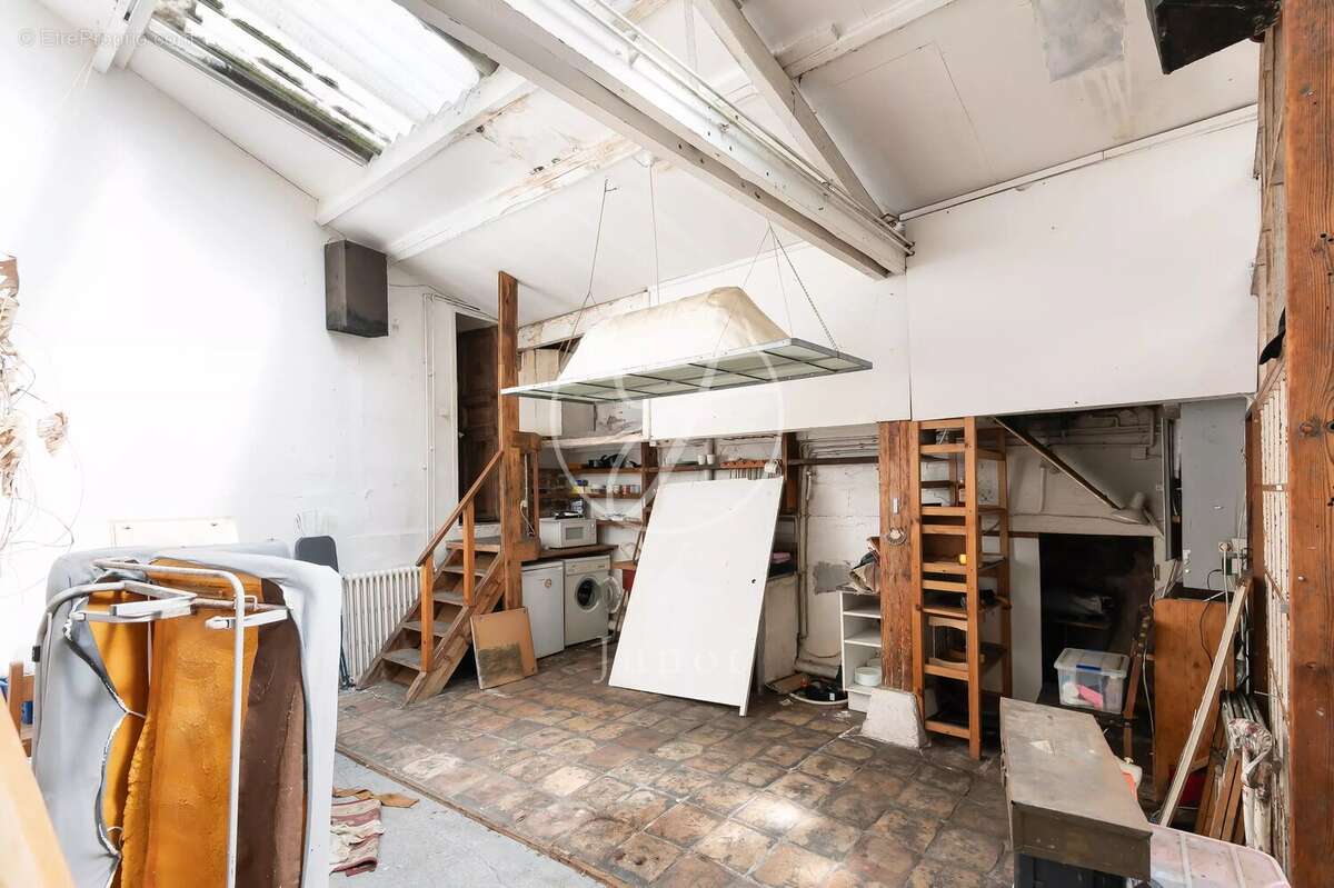 Commerce à PARIS-20E