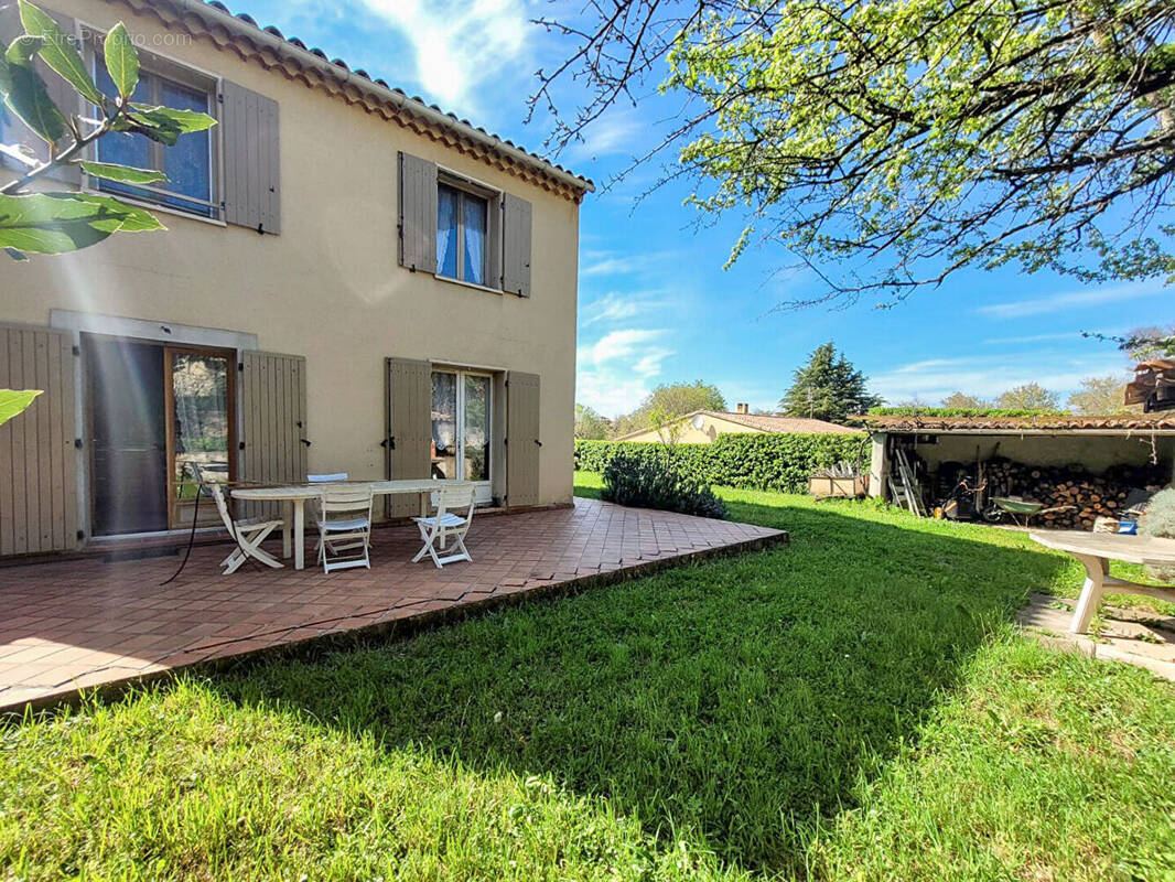 Maison à SAINT-PAUL-TROIS-CHATEAUX