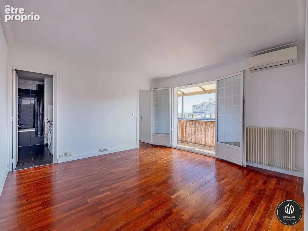 Marseille 8e – Saint-Anne - T2 rénové avec grand balcon et vue dégagé - photo 8