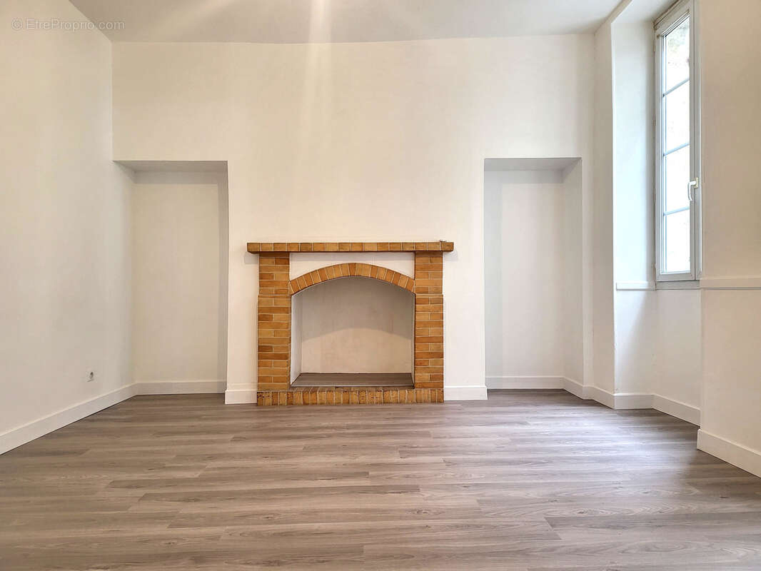 Exclusivite nerac (47), maison ville 104m2, trois chambres, centre ville - photo 2