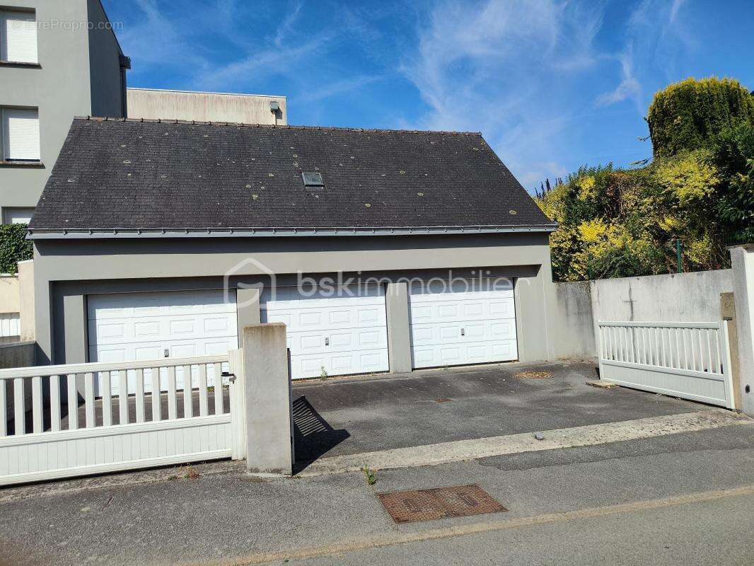 Maison spacieuse avec triple parking - Un havre de tranquillité à découvrir - photo 2